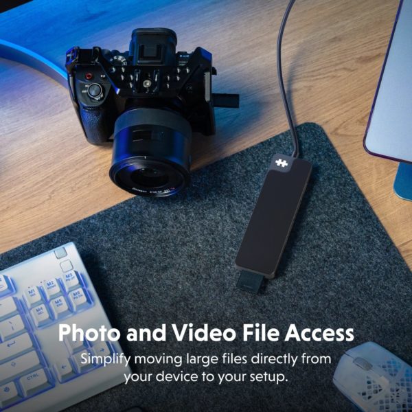 imgi 27 hyper HD4102BK 8 port usb c hub 4 photo and video v01 r01 2000x200 09ce10b3 9fad 4282 ad9e 156634b1bd79